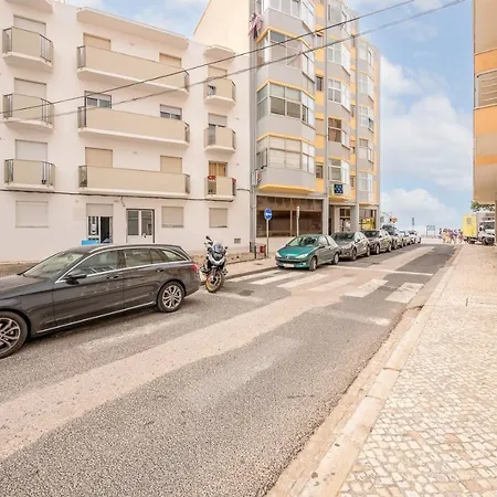 Апартаменты Guestready - A Sunny In S. Martinho Do Porto Сан-Мартинью-ду-Порту